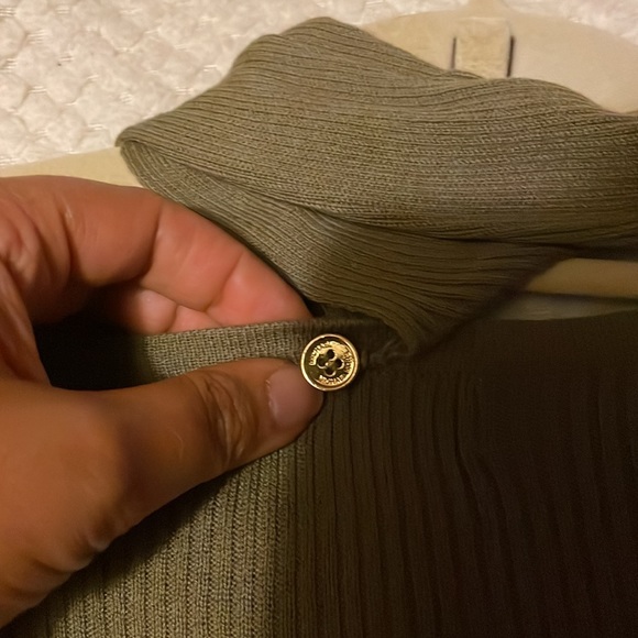 Michael Kors sweater with attached Scarf - Picture 3 of 4